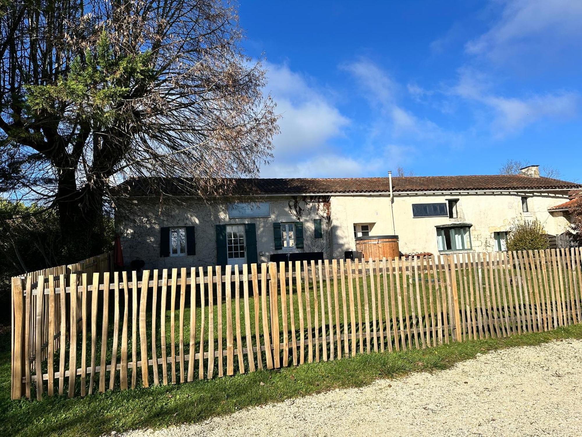 Domaine De La Roche Chabrelle Villa Saint-Just  Luaran gambar