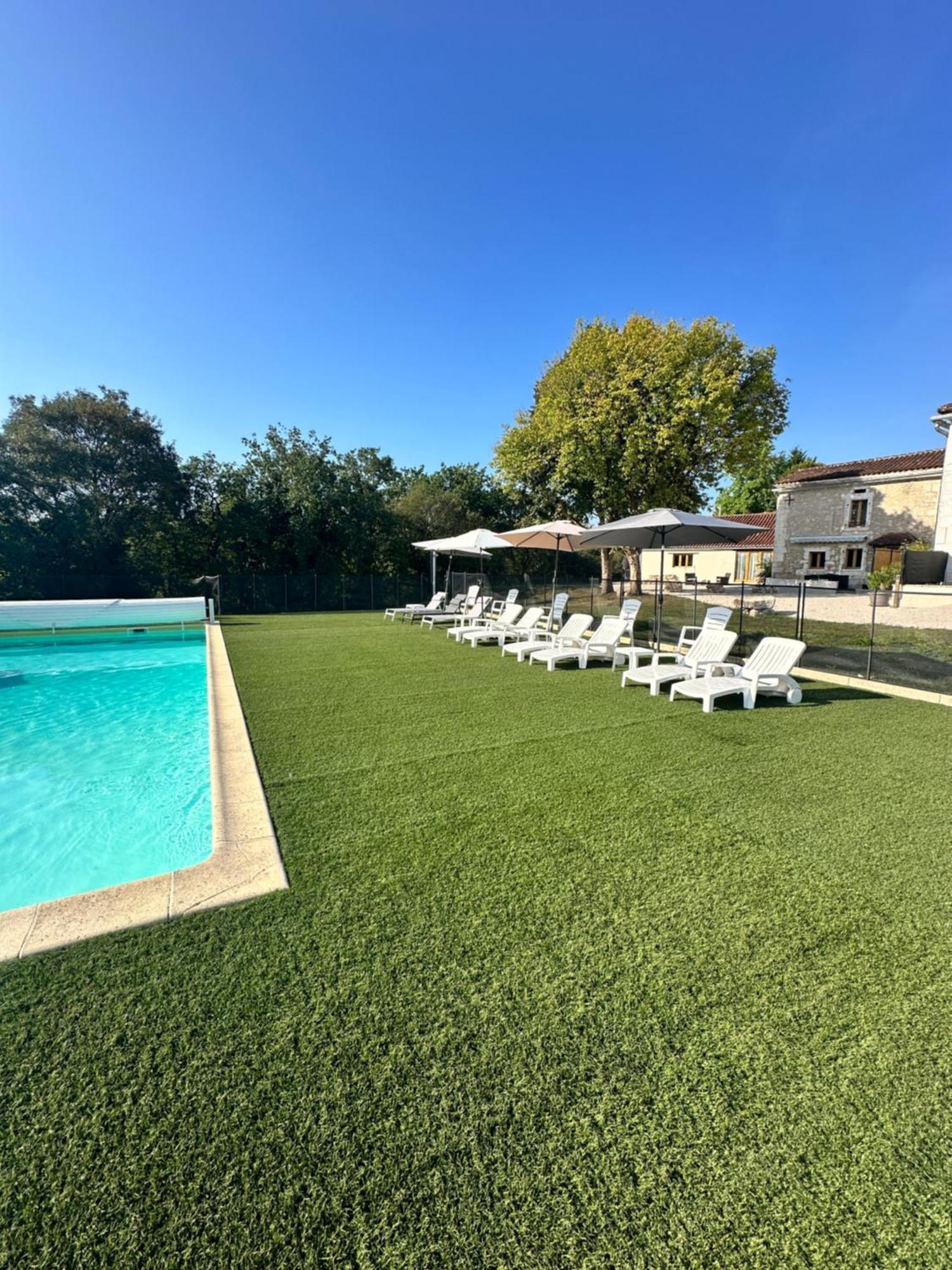 Domaine De La Roche Chabrelle Villa Saint-Just  Luaran gambar